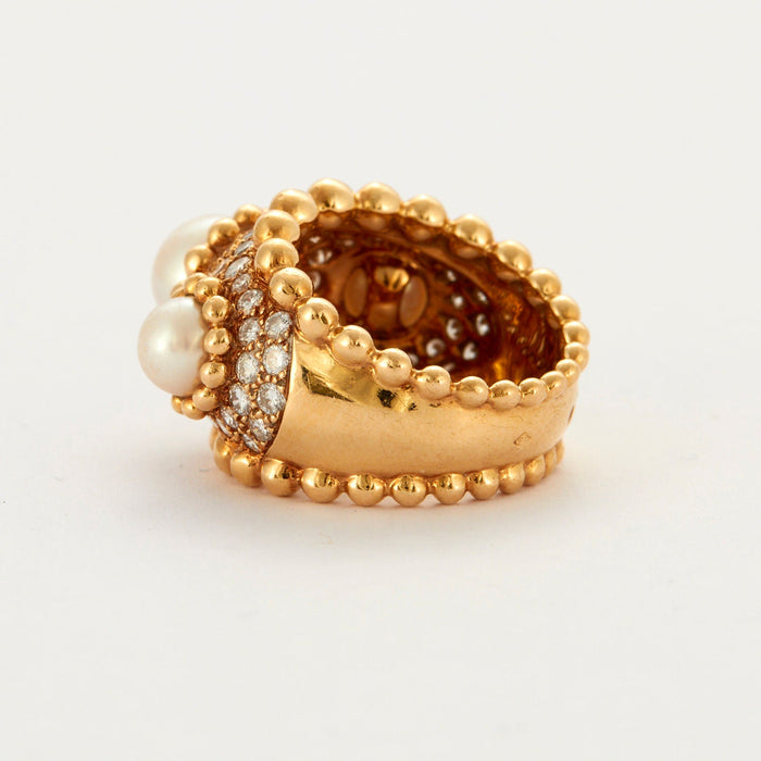 CHANEL – Baroque Pearl Ring