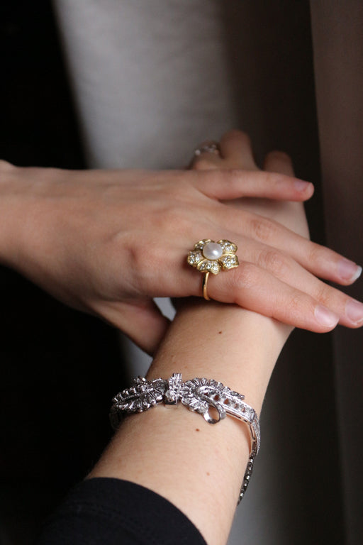Bracelet Bracelet Noeud en Or Blanc et Diamants 58 Facettes 548