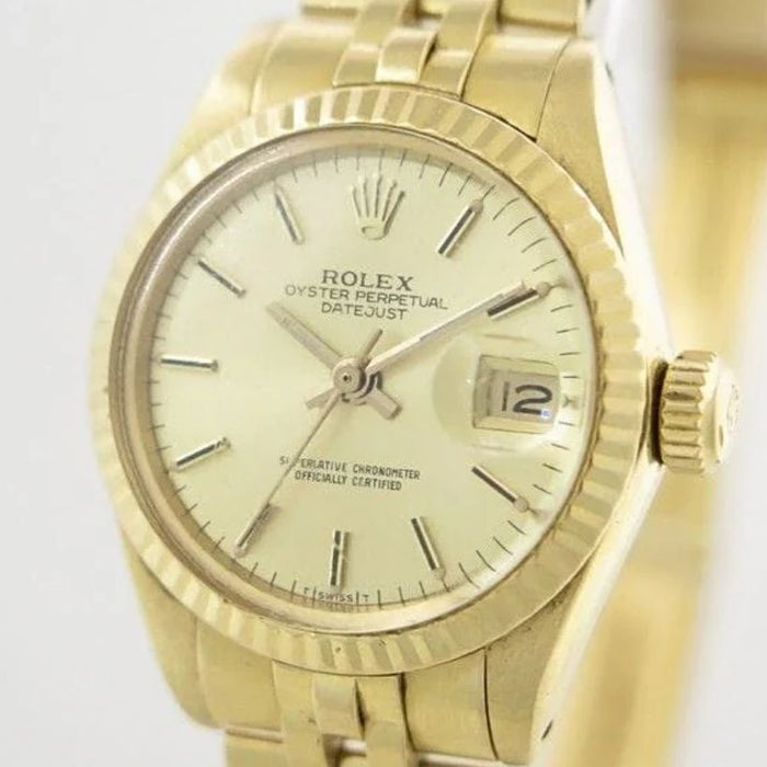 Rolex et Le Bon Marché présentent l'exposition La Lady-Datejust.