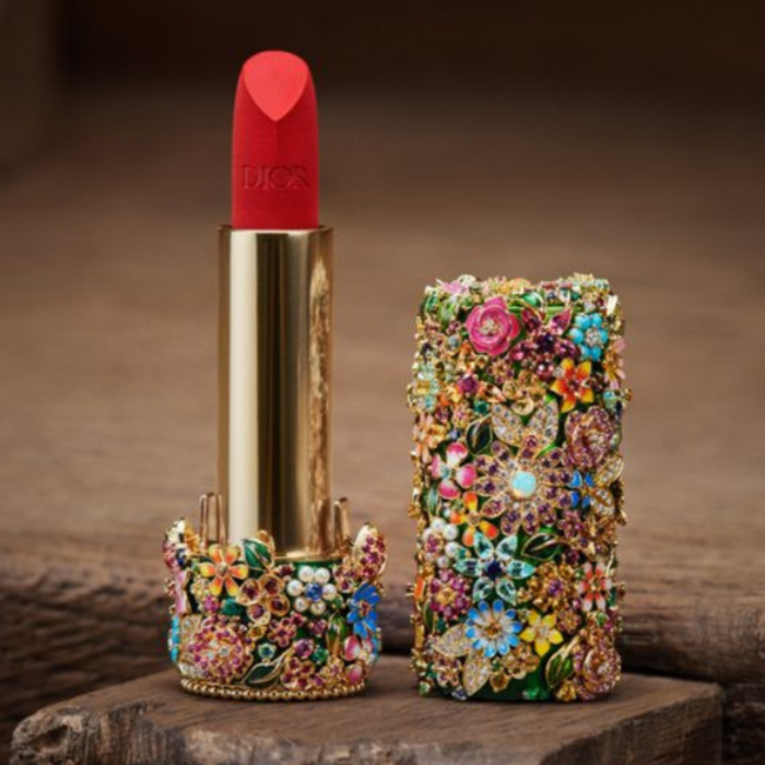 Dior Haute Joaillerie dévoile un rouge à lèvres qui se porte comme un bijou