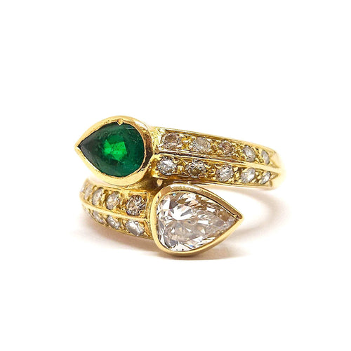 Ring 50 Ring Toi & Moi i 18 karat gult guld, smaragd og diamanter 58 Facettes