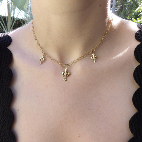 Collier Collier victorien fleur-de-lys en or 14 carats 58 Facettes