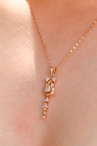 Pendentif 40 mm x 10 mm Pendentif en or jaune 18 carats et diamants 58 Facettes 5605