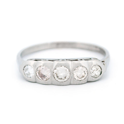 Bague 52.5 Bague en platine sertie de diamants taille ancienne européenne 58 Facettes ABF1493922394959A6DBB6DF4ADE9AEC