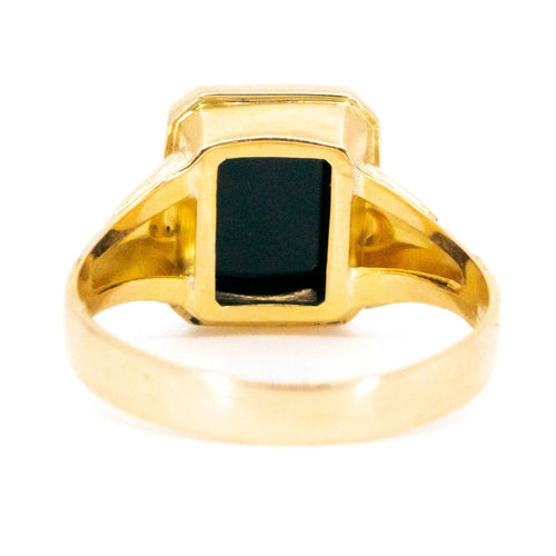 Bague 62 Chevalière - Bague en or 18k et onyx 58 Facettes 9B78660E6EC0408C8264DA1843D87BE2