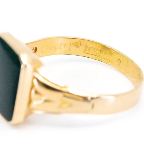 Bague 62 Chevalière - Bague en or 18k et onyx 58 Facettes 9B78660E6EC0408C8264DA1843D87BE2