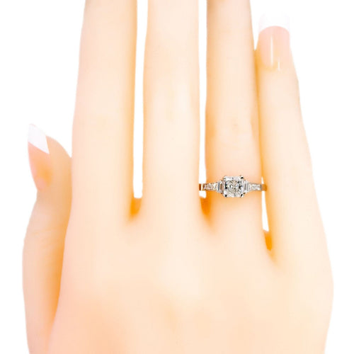 Bague 55 Bague en platine sertie de diamants 58 Facettes 18D2777219FF4AC49A243392604A5B3D