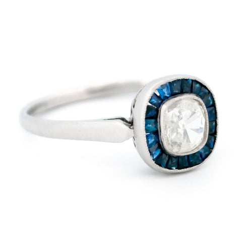 Bague 53 Bague halo en platine avec saphirs et diamant taille ancienne 58 Facettes 38D54FF352D5479DBFF158C1A31D0550