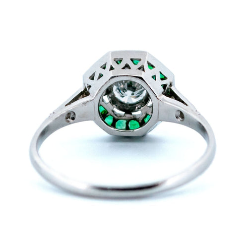 Bague 55.5 Bague en platine avec diamant taille brillant et émeraude 58 Facettes 76851EBEDE004A599DCA71647E815FCF