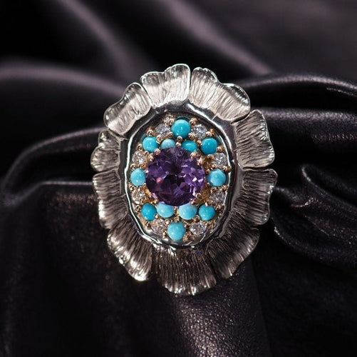 Bague 60 Bague nénuphar en or blanc 18 carats, améthyste, turquoises et diamants 58 Facettes 20762