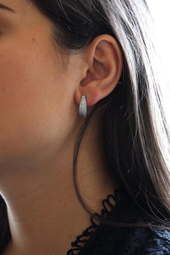 Boucles d'oreilles Boucles d’oreilles en or blanc 18 carats et diamants taille brillant 58 Facettes 1442757CN