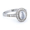 Bague 55.5 Bague entourage en platine avec pierre de lune et diamants 58 Facettes F34CC5ECF12042E8A56E179EA430E6B2