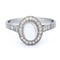 Bague 55.5 Bague entourage en platine avec pierre de lune et diamants 58 Facettes F34CC5ECF12042E8A56E179EA430E6B2
