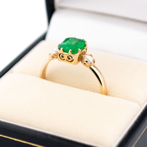 Bague 55.5 Bague en or 18 carats avec émeraude et diamants 58 Facettes 46BD15B574CE4CDC9F85D42DA9A82619