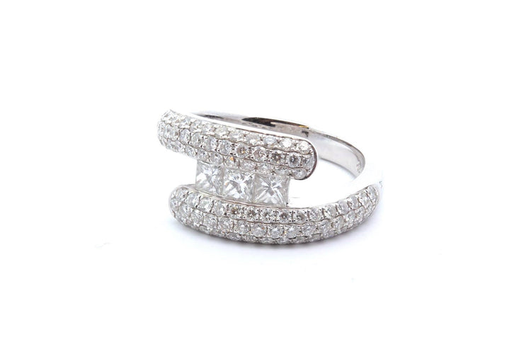 Bague 53 Bague en or blanc 18k et diamants taille princesse 58 Facettes -25195-