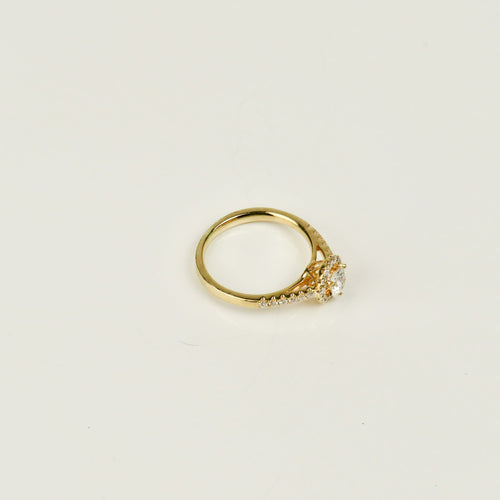 Bague 52.5 Bague halo en or jaune 18 carats avec diamants brillants 58 Facettes 2952