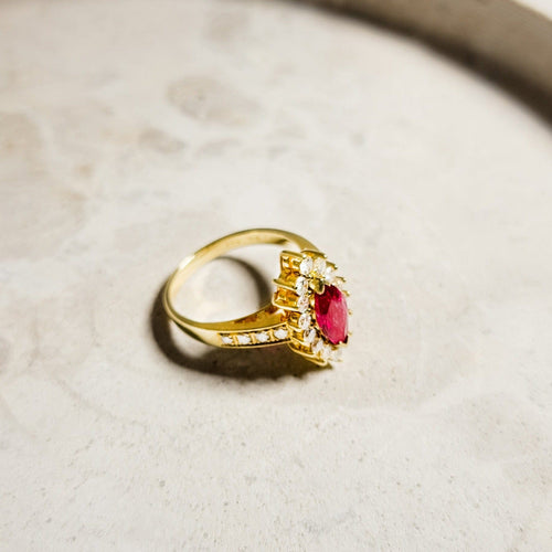 Ring 52 18-carat gold halo ring with rubies and diamonds 58 Facettes 2838