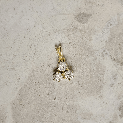 Dreigestirn Pendant - Pendant in 14-carat yellow gold and diamonds 58 Facettes 2820