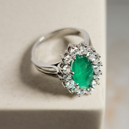 Ring 52.5 14-carat white gold ring with emerald and diamonds 58 Facettes 2977