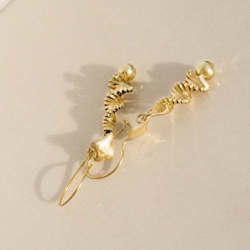 Earrings Vintage 18-carat gold drop earrings 58 Facettes 3153