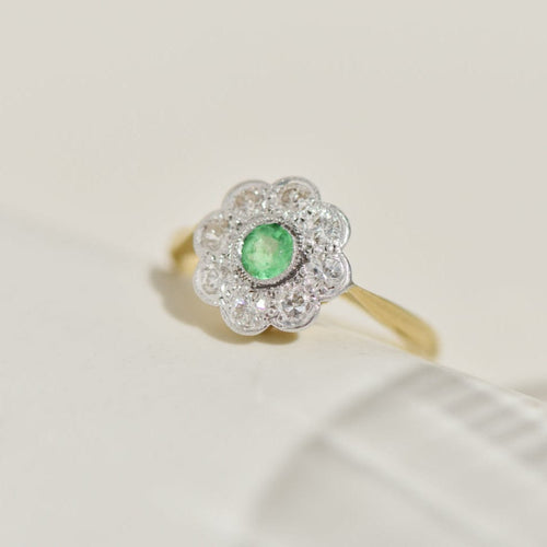 Pierścionek 48 Pierścionek vintage - Szmaragd i diamenty w żółtym złocie 750 58 Facettes