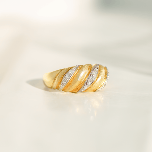 Ring 58 Vintage bølgering i 14 kt gult guld og diamanter 58 Facettes