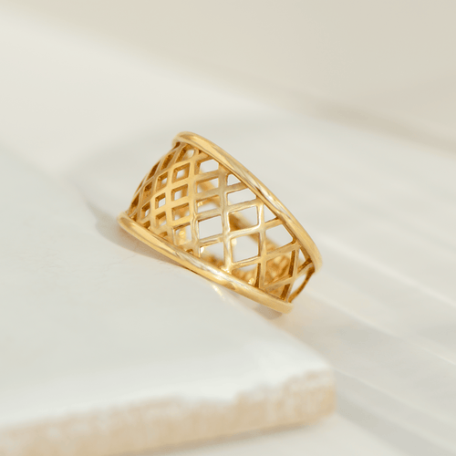 Anello 54.5 Anello vintage traforato in oro giallo 750 (18 carati) 58 Facettes