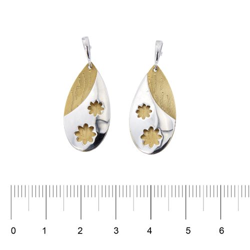 Boucles d'oreilles Boucles d’oreilles pendantes fleur en or jaune et or blanc 18 ct 58 Facettes 20837