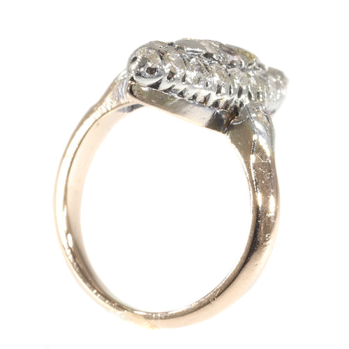 21146-0157.p08_Antique boat shaped diamond engagement ring-en.jpg