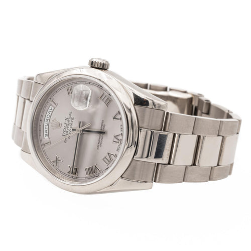 Montre Rolex Day-Date Oyster Perpetual 118209 - Montre en or blanc 18 carats 58 Facettes 2143156CN