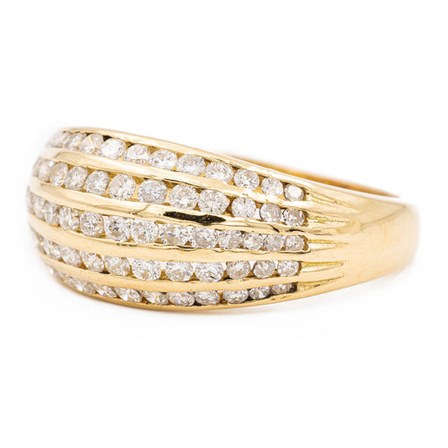 Bague 58 Bague bombée en or jaune 18 carats pavée de diamants 58 Facettes 2301450CN