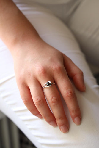 Bague 53.5 Bague en or blanc 18 carats sertie d’hématite 58 Facettes 2303215CN