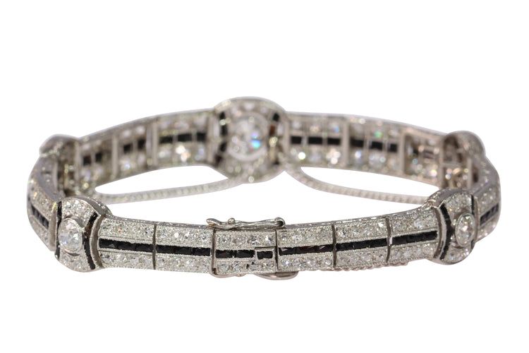 Bracelet Bracelet Art déco en platine, diamants et onyx 58 Facettes 23346-0149