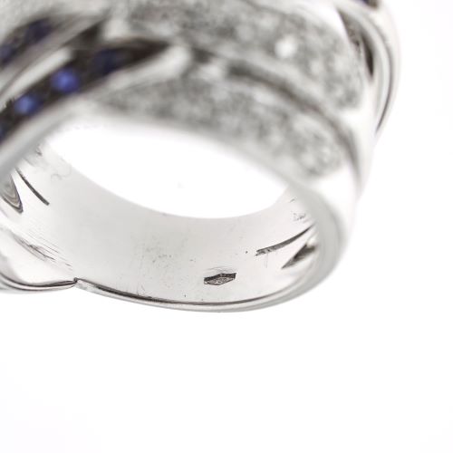 Bague 57 Bague bande croisée en or blanc 18 ct avec diamants et saphirs 58 Facettes 24509