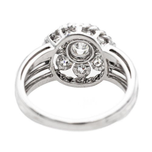 Bague 55.5 Bague marguerite en platine 920 sertie de diamants 58 Facettes 2490560CN