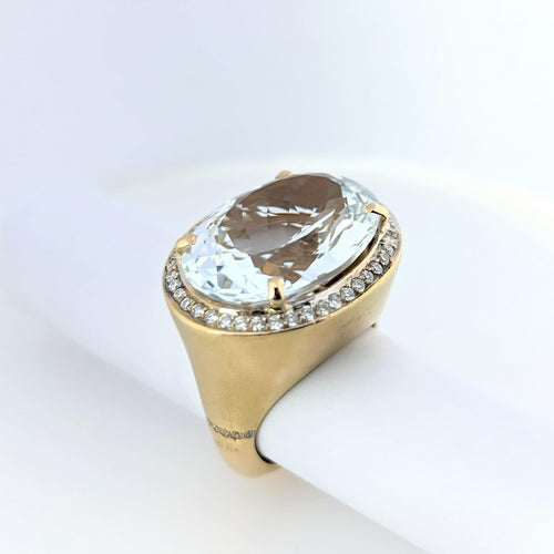 Bague 55 Bague cocktail en or jaune 18 carats, diamants et topaze bleue 58 Facettes 25024