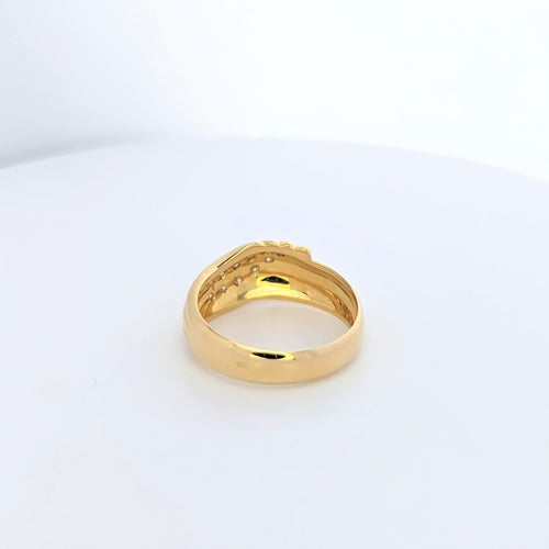 Bague 53 Bague en or jaune 18 carats et diamants 58 Facettes 25028