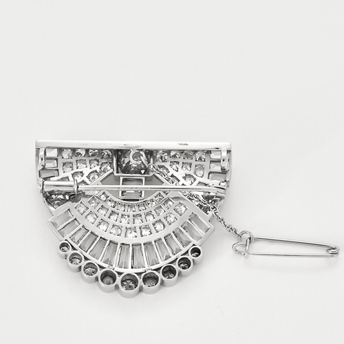 Broche Broche Art déco en platine et diamants 58 Facettes 250375