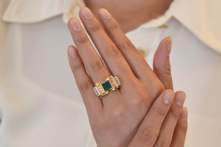 Bague 50 Bague ancienne émeraude et diamants en or jaune 18k 58 Facettes 25644 25353