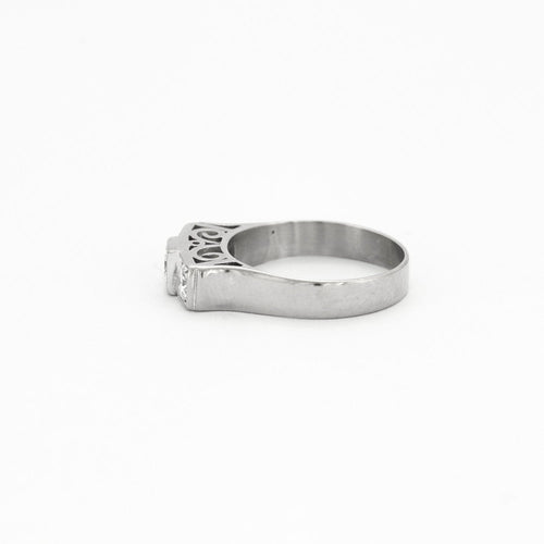 Bague 52 Bague en Or Gris et Diamants 58 Facettes DV0433-2