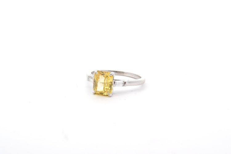Bague 50 Bague saphir jaune 2,02 ct et diamants en platine 58 Facettes 26279b-26303