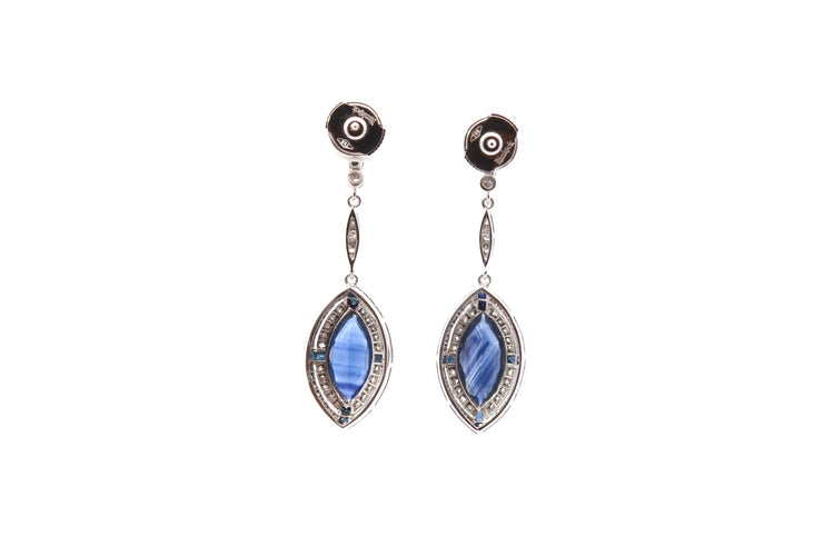 Boucles d'oreilles Art déco - Boucles d’oreilles en platine saphirs et diamants 58 Facettes 26291