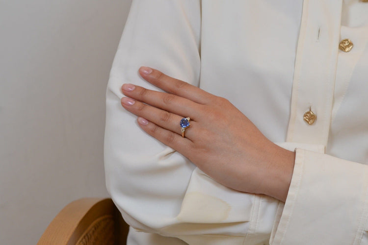 Bague 51 Bague saphir de Ceylan 6,92 ct et diamants en or jaune 18k 58 Facettes 26791-26644