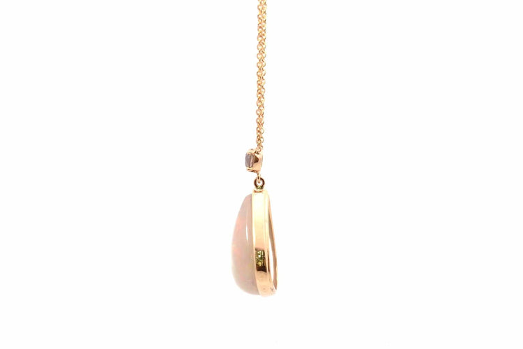 Collier Collier pendentif en or 18k avec opale et diamant brun 58 Facettes 26945