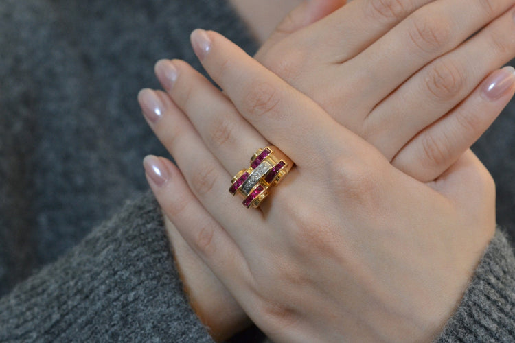 Bague 54.5 Bague vintage années 1940 en or 18k, rubis synthétiques et diamants 58 Facettes 27059