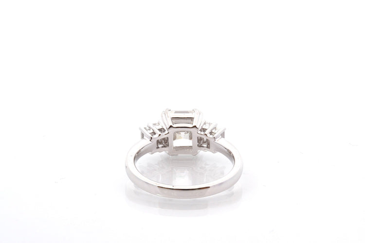 Bague 53 Bague en platine avec diamant 2,14 ct et diamants 58 Facettes 27265-27376