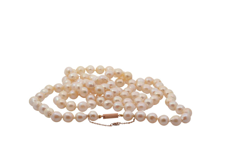 Collier Collier de perles de culture avec fermoir en or 18k 58 Facettes 27385