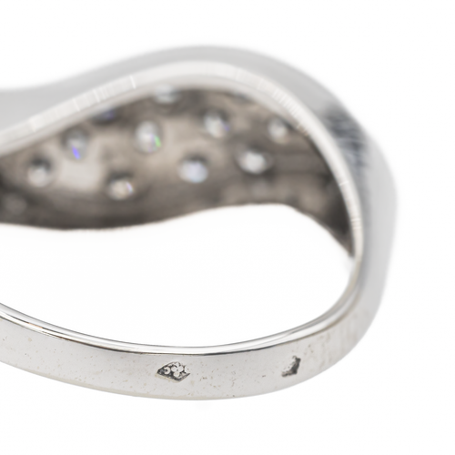 Bague 52 Bague pavée de diamants en or blanc 18 carats 58 Facettes 2905285CN