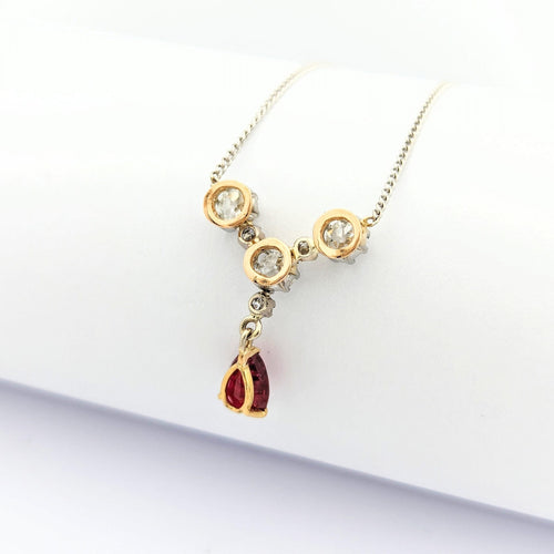 Collier Collier en or blanc 18 carats avec diamants et rubis 58 Facettes 29573