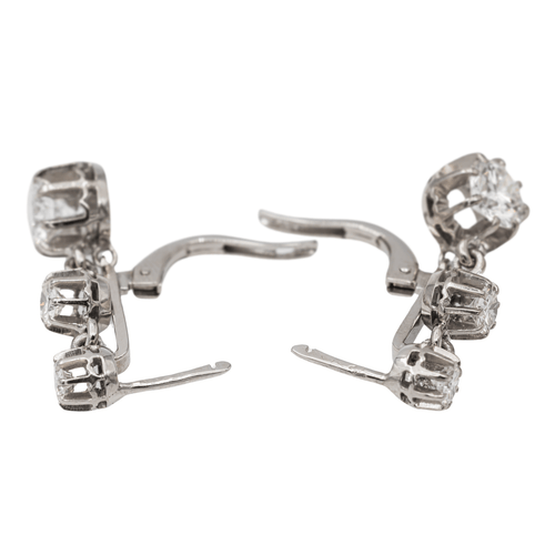 Boucles d'oreilles Boucles d'oreilles dormeuses en or blanc 18 carats et diamants 58 Facettes 2960964CN